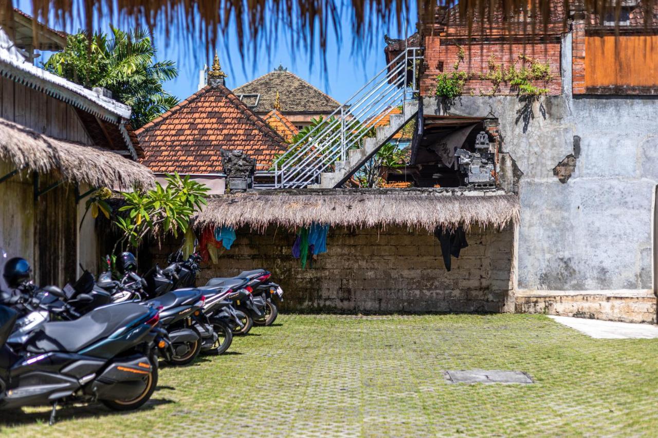 Casa Batu Belig Villa Seminyak Buitenkant foto